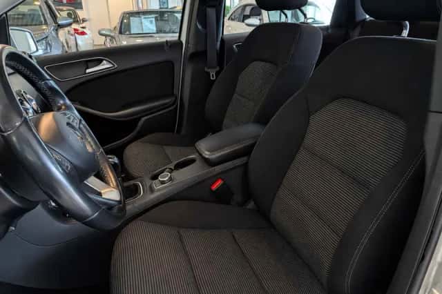 Mercedes-Benz B-Klasse (2015) thumbnail 6