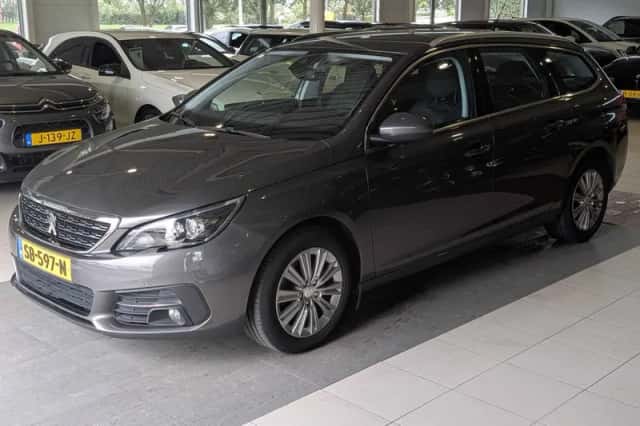 Peugeot 308 (2018) thumbnail 2