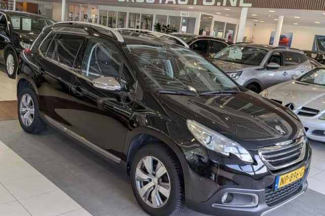 Peugeot 2008 (2015) thumbnail 1