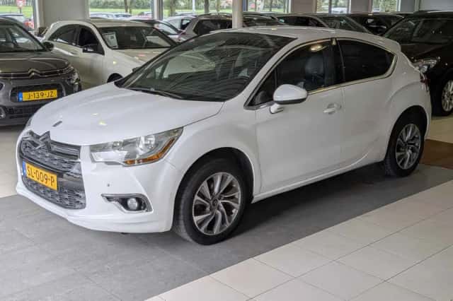 Citroën DS4 (2012) thumbnail 2