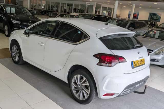 Citroën DS4 (2012) thumbnail 3