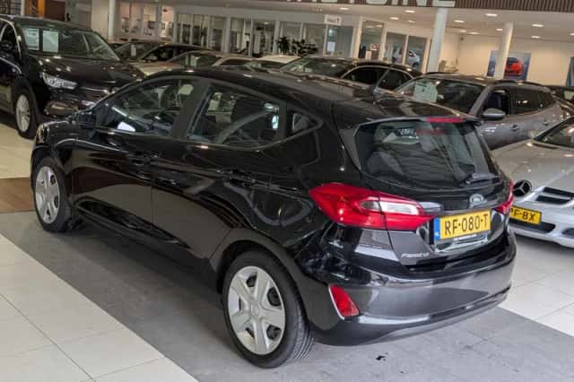 Ford Fiesta (2017) thumbnail 3