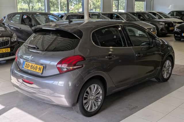 Peugeot 208 (2018) thumbnail 4