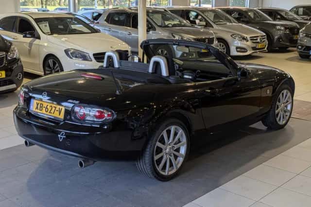 Mazda MX-5 (2006) thumbnail 4