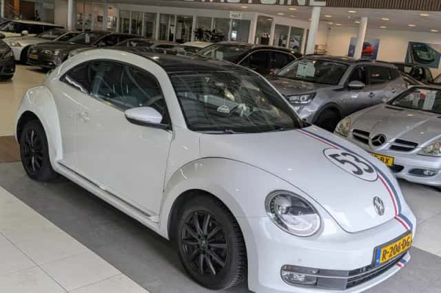 Volkswagen Beetle (2013) thumbnail 1