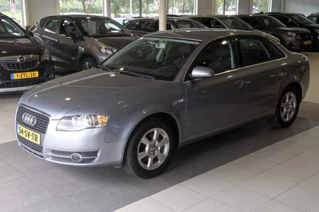 Audi A4 (2006) thumbnail 2