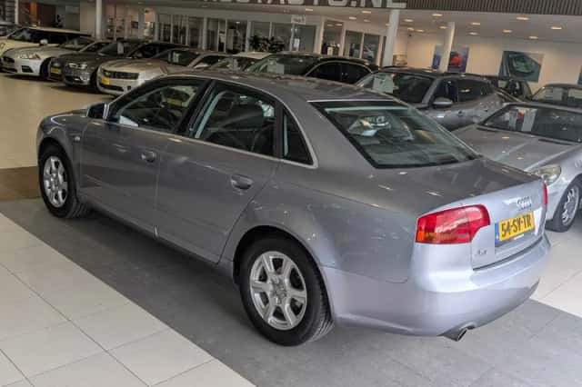 Audi A4 (2006) thumbnail 3