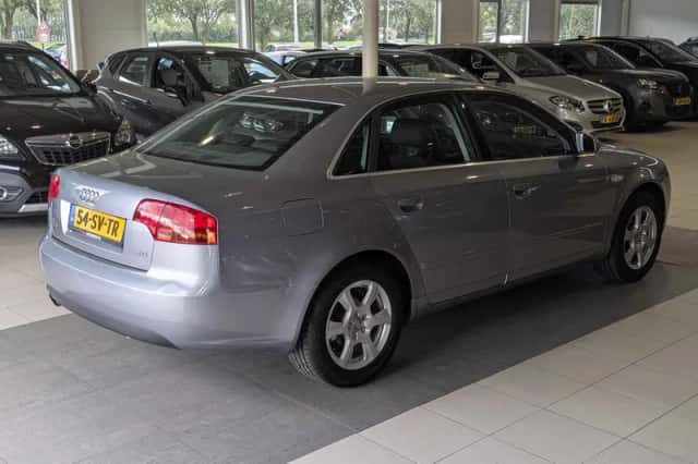 Audi A4 (2006) thumbnail 4