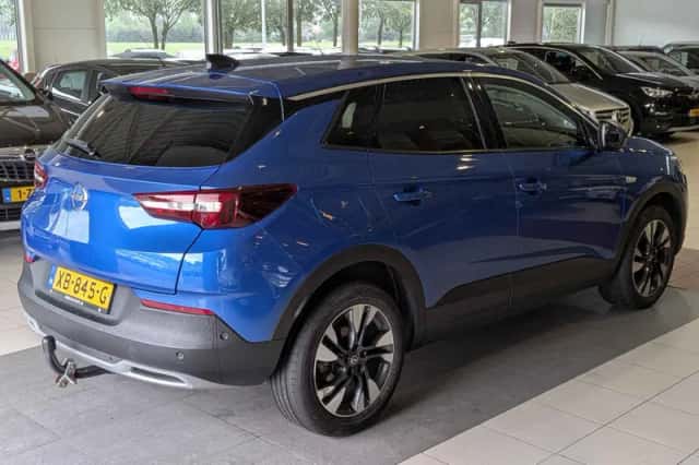 Opel Grandland (2018) thumbnail 4