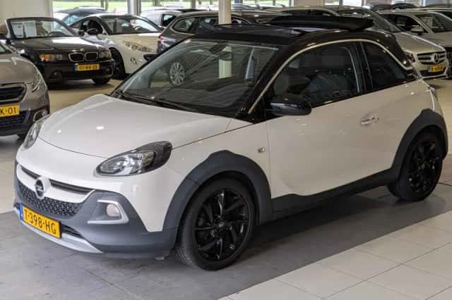 Opel Adam (2015) thumbnail 2