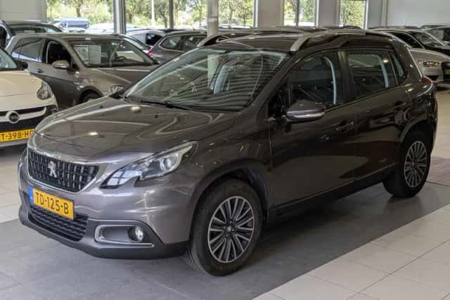 Peugeot 2008 (2018) thumbnail 2