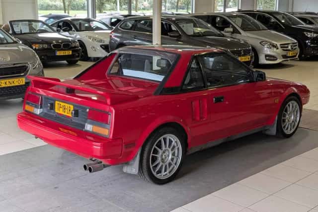 Toyota MR2 (1986) thumbnail 4