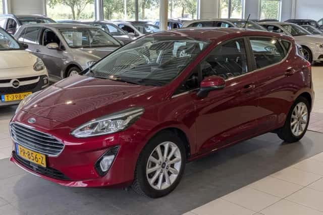 Ford Fiesta (2017) thumbnail 2