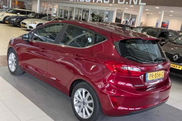 Ford Fiesta (2017) thumbnail 3