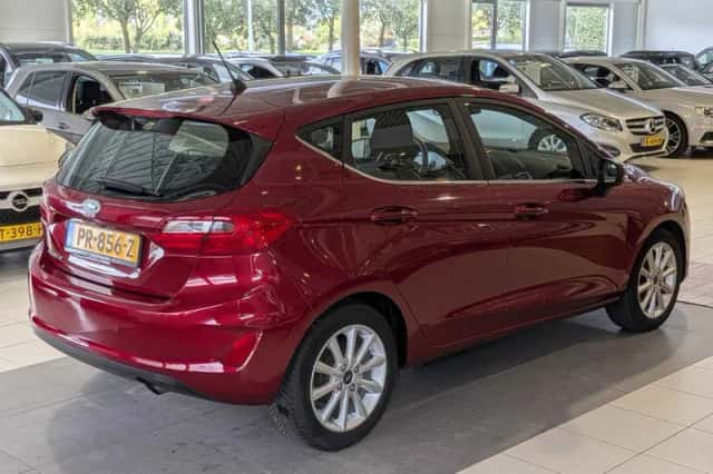Ford Fiesta (2017) thumbnail 4