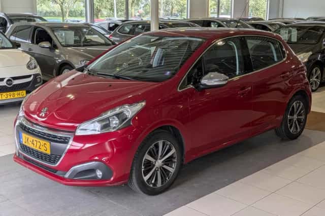 Peugeot 208 (2016) thumbnail 2
