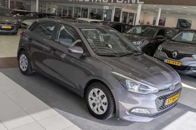 Hyundai i20 (2015) thumbnail 1