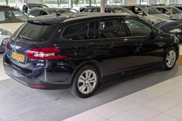 Peugeot 308 (2020) thumbnail 4