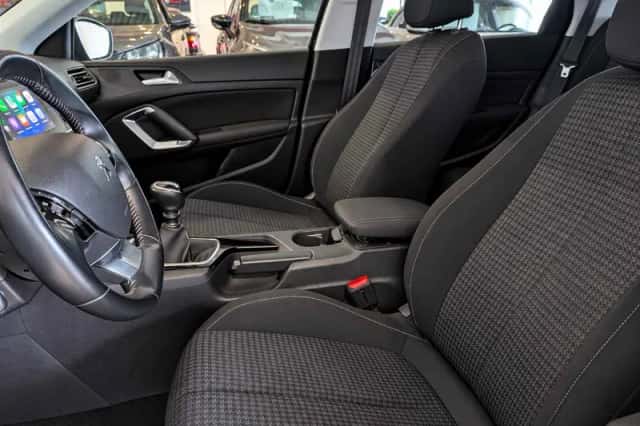 Peugeot 308 (2020) thumbnail 6