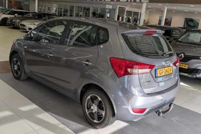 Hyundai ix20 (2012) thumbnail 3