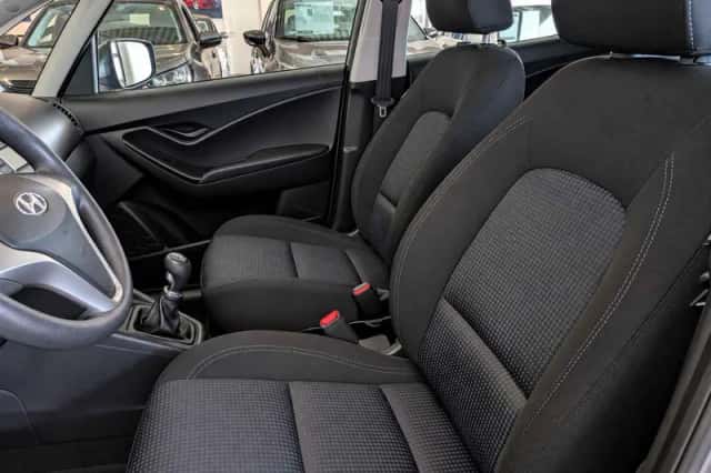 Hyundai ix20 (2012) thumbnail 6