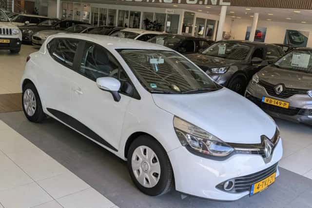 Renault Clio (2014) thumbnail 1