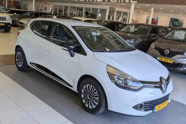 Renault Clio (2014) thumbnail 1