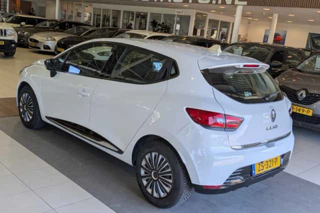 Renault Clio (2014) thumbnail 3