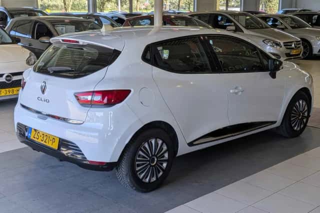 Renault Clio (2014) thumbnail 4