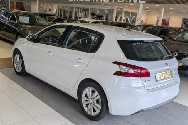 Peugeot 308 (2014) thumbnail 3