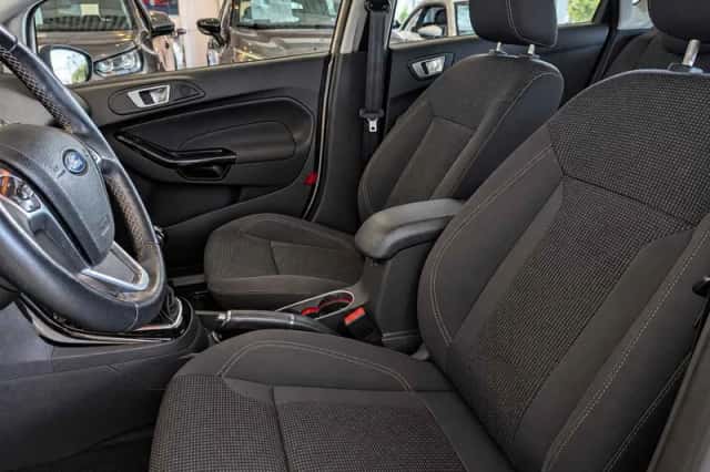 Ford Fiesta (2015) thumbnail 6