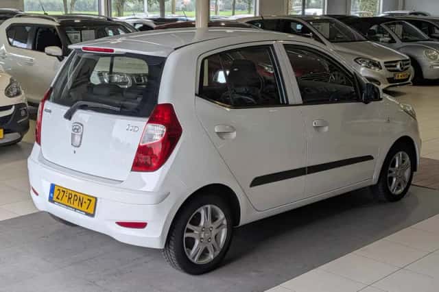 Hyundai i10 (2011) thumbnail 4