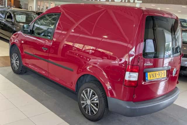 Volkswagen Caddy (2008) thumbnail 3