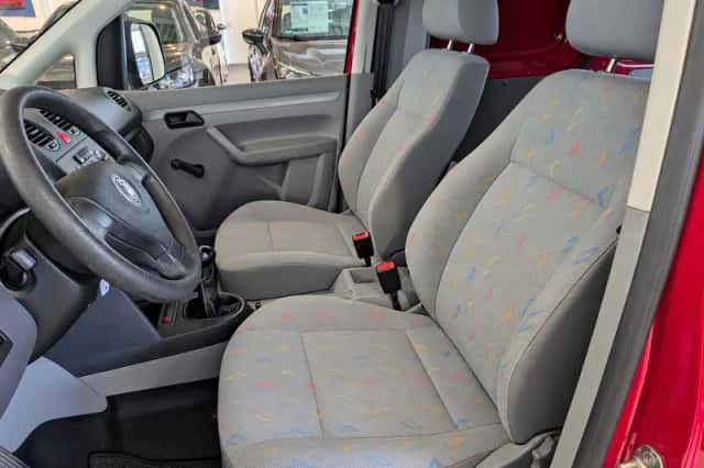 Volkswagen Caddy (2008) thumbnail 6