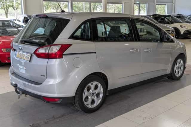 Ford Grand C-Max (2014) thumbnail 4
