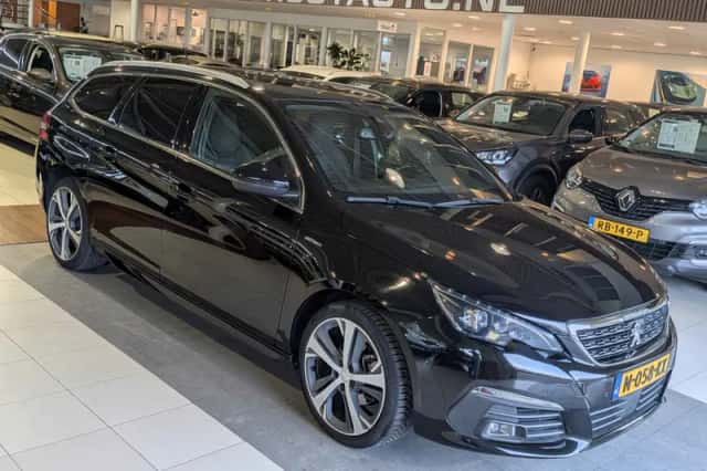Peugeot 308 (2018) thumbnail 1