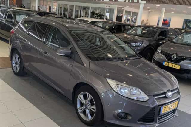 Ford Focus (2013) thumbnail 1
