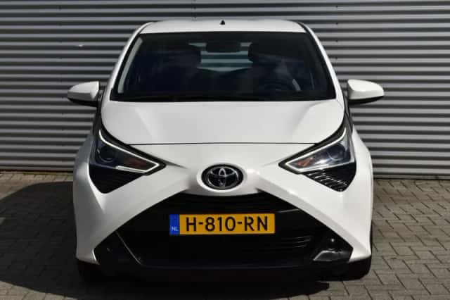 Toyota Aygo (2020) thumbnail 5