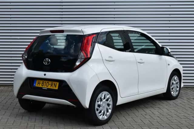 Toyota Aygo (2020) thumbnail 6