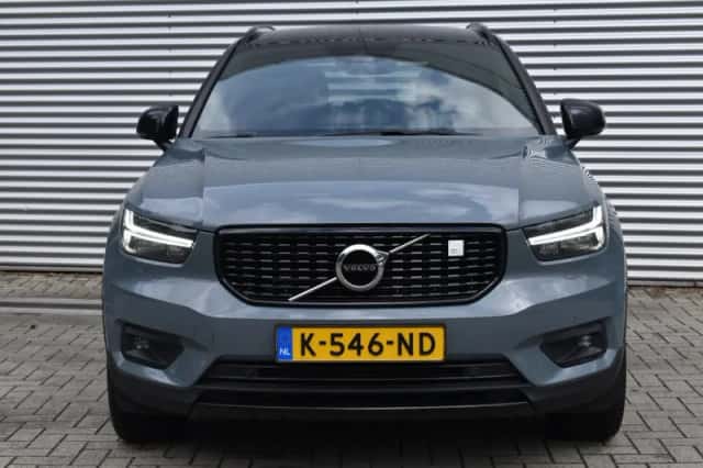 Volvo XC40 (2021) thumbnail 5