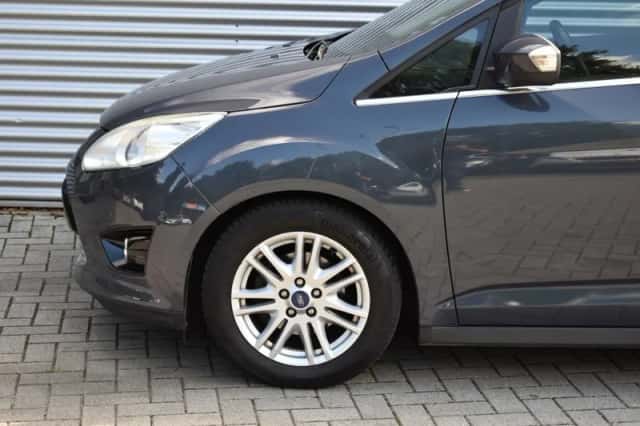 Ford C-Max (2013) thumbnail 4