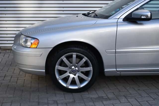Volvo V70 (2007) thumbnail 2