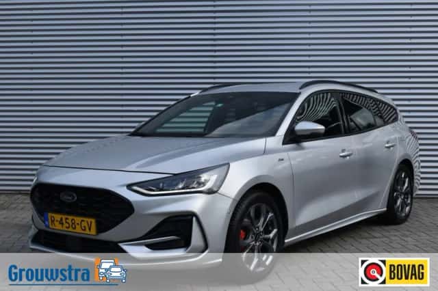 Ford Focus (2022) thumbnail 1