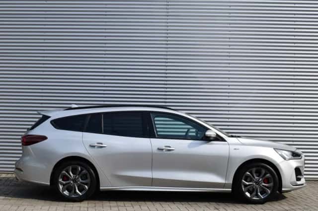 Ford Focus (2022) thumbnail 6