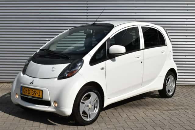 Mitsubishi i-MiEV (2011) thumbnail 1