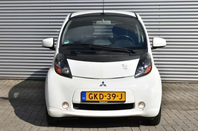 Mitsubishi i-MiEV (2011) thumbnail 6