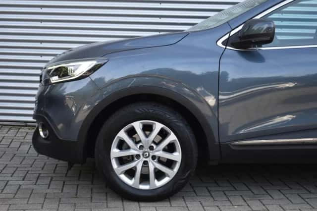 Renault Kadjar (2015) thumbnail 3