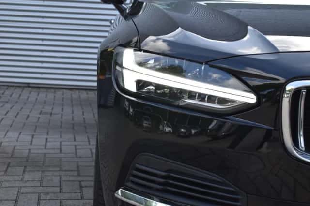 Volvo V90 (2020) thumbnail 4