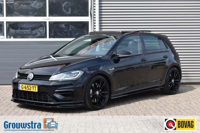Volkswagen Golf (2019) thumbnail 1