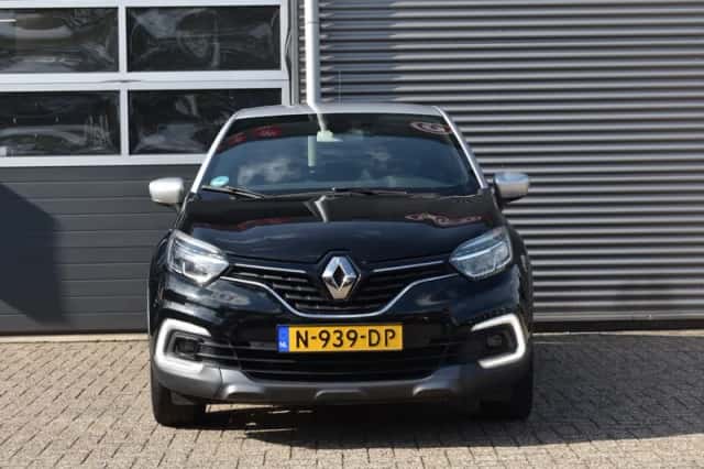 Renault Captur (2017) thumbnail 3